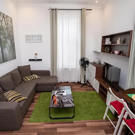 Downtown - Cal1 Boekarest